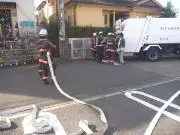 写真：美園地区の消火活動の様子