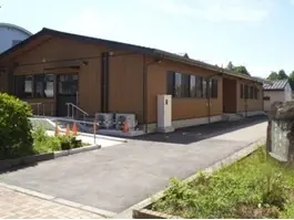 写真：松ケ丘小学校新第1・新第2児童クラブの外観