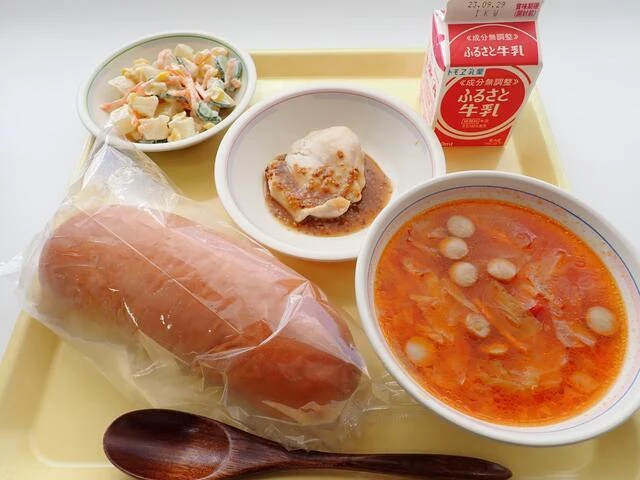 写真：9月19日（火曜）給食