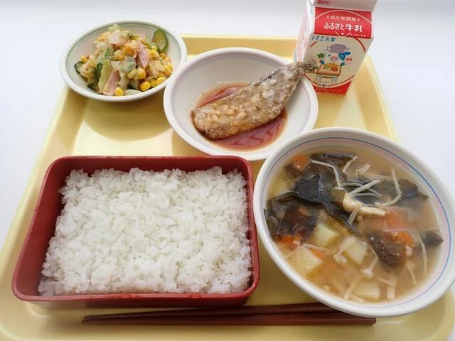 写真：5月2日（火曜）給食