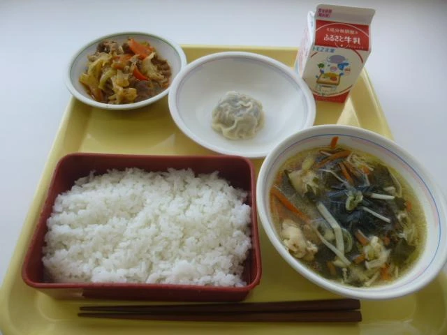 写真：3月3日（金曜）給食