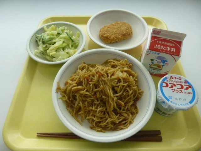 写真：3月6日（月曜）給食