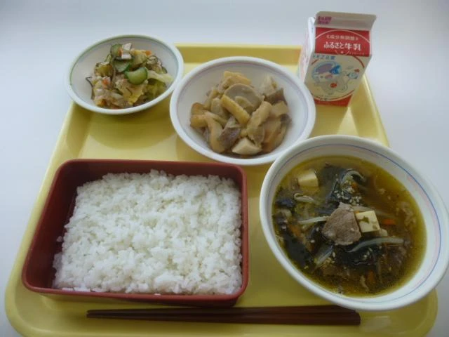 写真：2月6日（月曜）給食