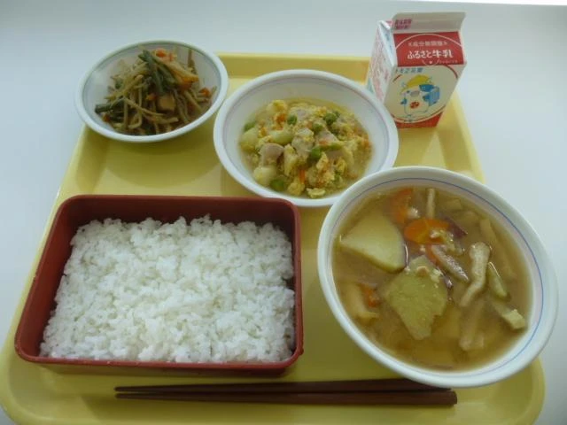写真：12月12日（月曜）給食