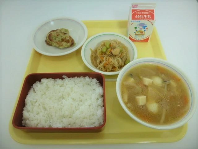 写真：11月14日（月曜）給食