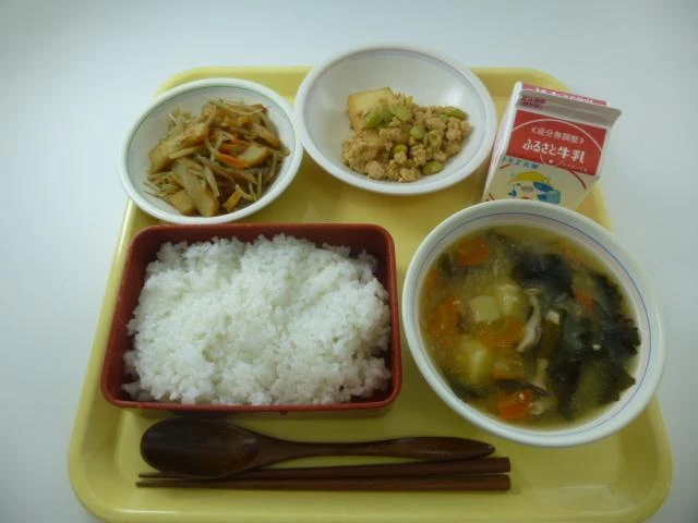 写真：11月16日（水曜）給食