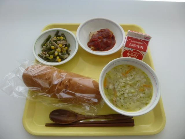写真：10月11日（火曜）給食