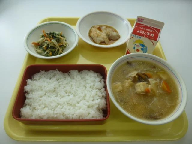 写真：10月17日（月曜）給食