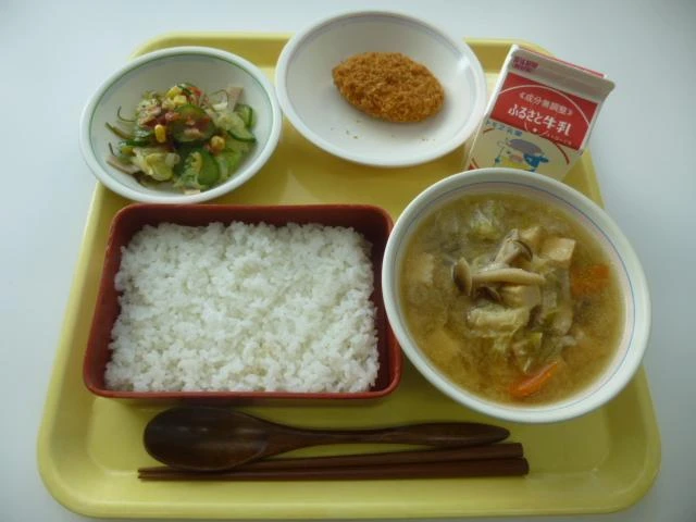 写真：10月27日（木曜）給食