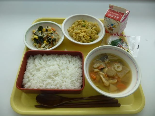 写真：5月2日（月曜）給食