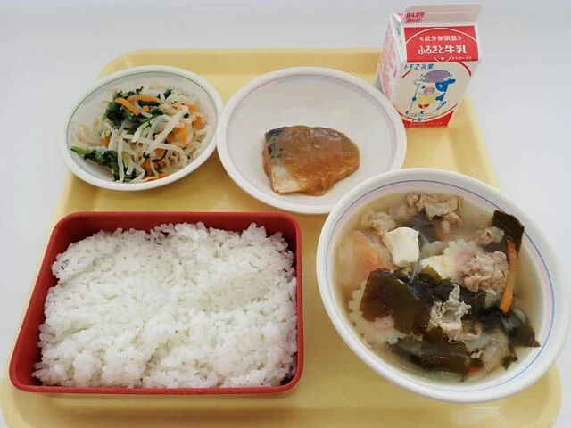 写真：5月18日（木曜）給食