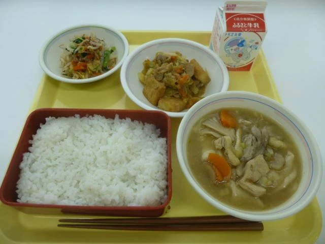 写真：2月13日（月曜）給食