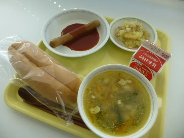 写真：11月4日（木曜）給食
