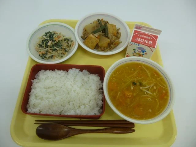 写真：11月15日（火曜）給食
