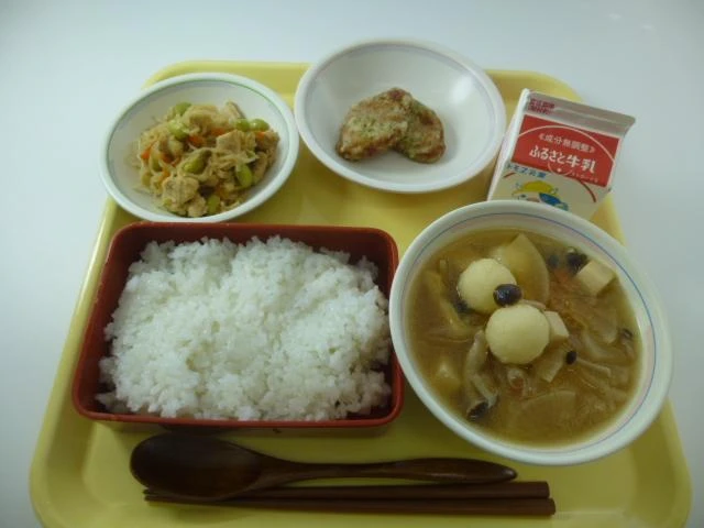 写真：11月16日（水曜）給食
