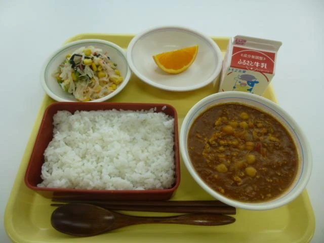 写真：11月21日（月曜）給食