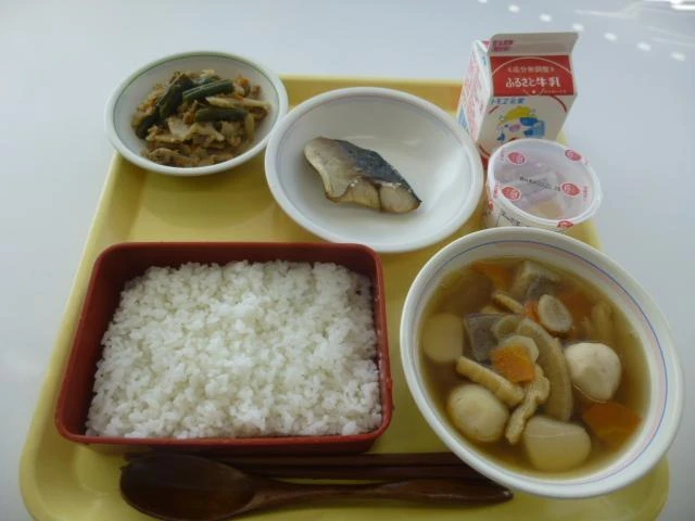 写真：11月22日（火曜）給食