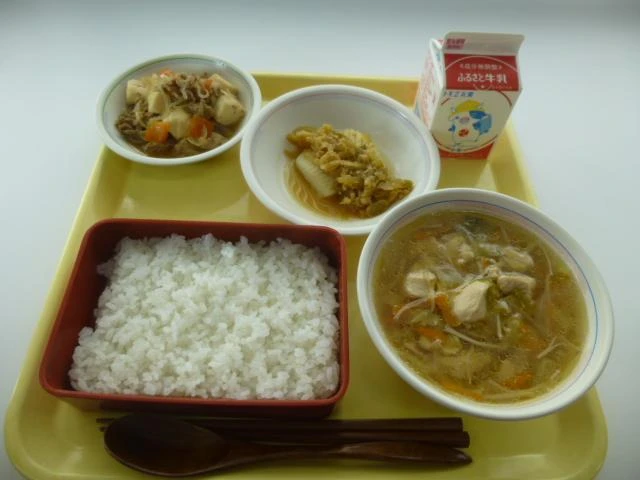 写真：11月28日（月曜）給食