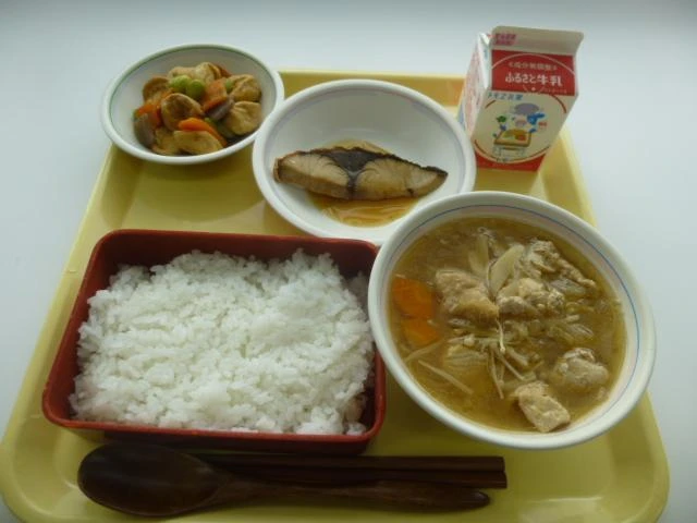 写真：11月30日（水曜）給食