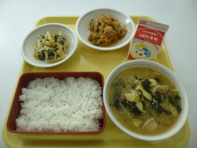 写真：10月17日（月曜）給食