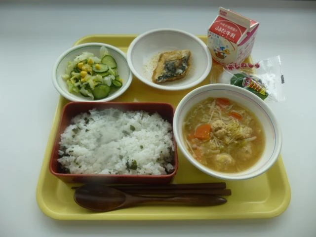 写真：5月2日（月曜）給食