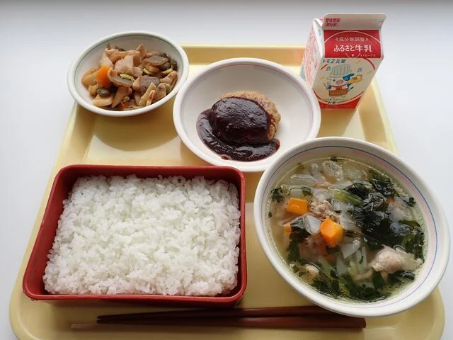 写真：9月4日（月曜）給食