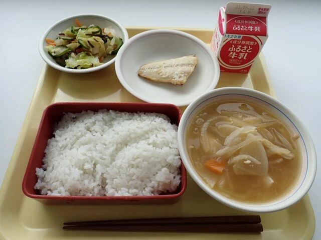 写真：9月12日（火曜）給食