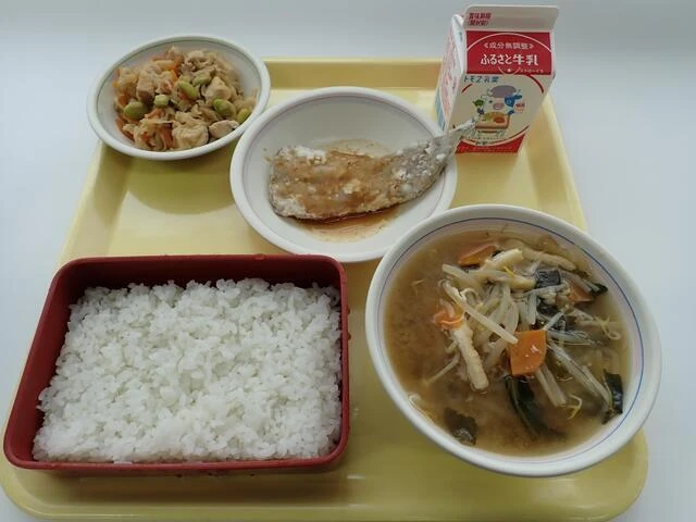 写真：6月12日（月曜）給食