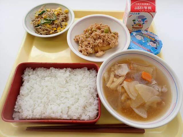 写真：5月2日（火曜）給食