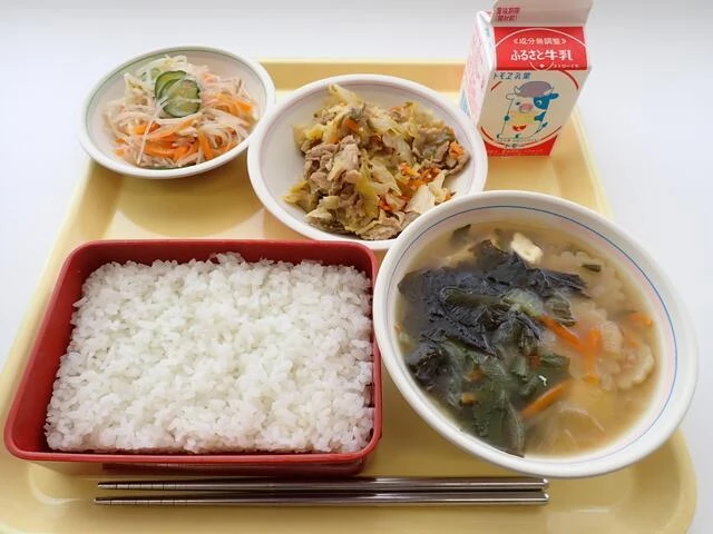 写真：4月17日（月曜）給食