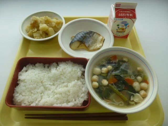 写真：3月6日（月曜）給食