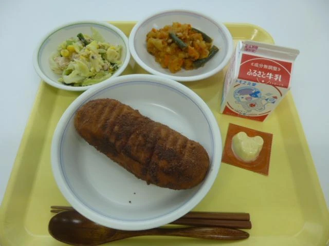 写真：2月13日（月曜）給食
