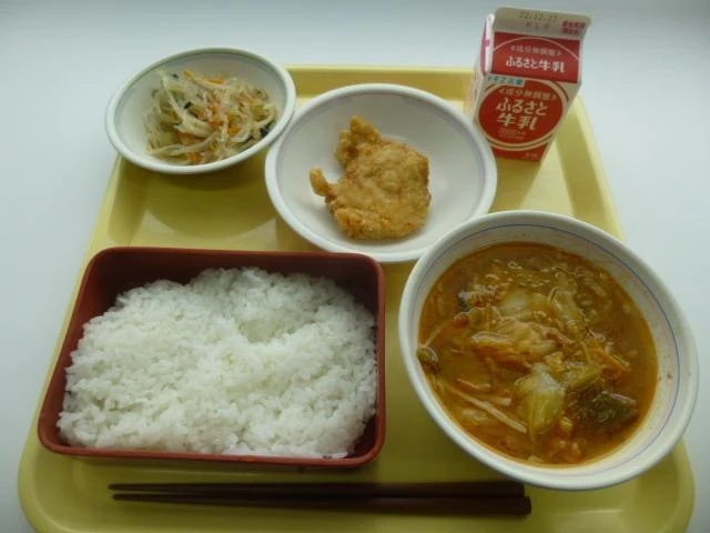 写真：12月13日（火曜）給食