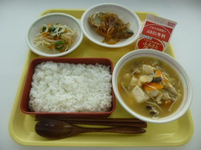 写真：11月1日（火曜）給食