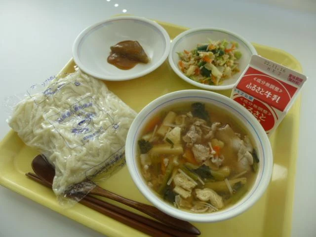 写真：11月4日（木曜）給食