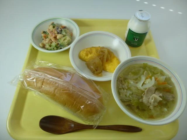 写真：11月16日（水曜）給食