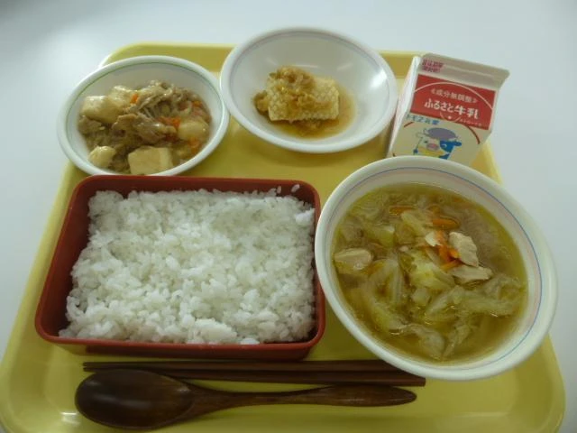 写真：11月21日（月曜）給食