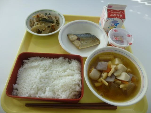 写真：11月24日（木曜）給食