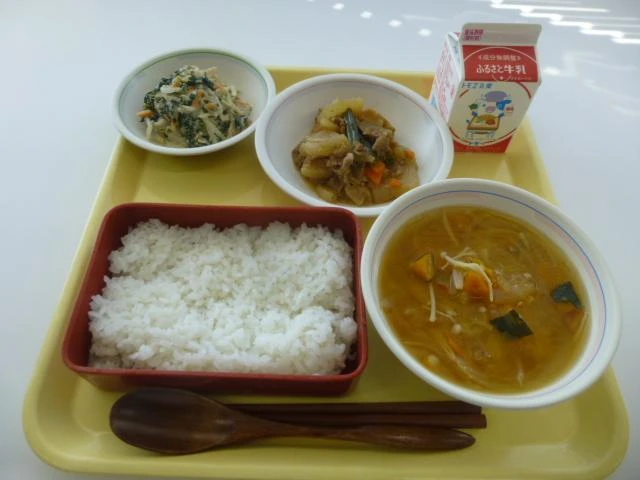 写真：11月25日（金曜）給食