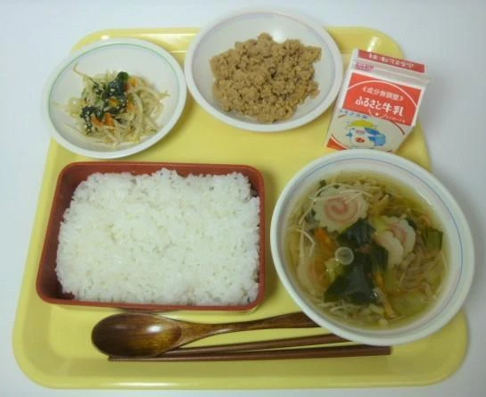 写真：10月13日（木曜）給食