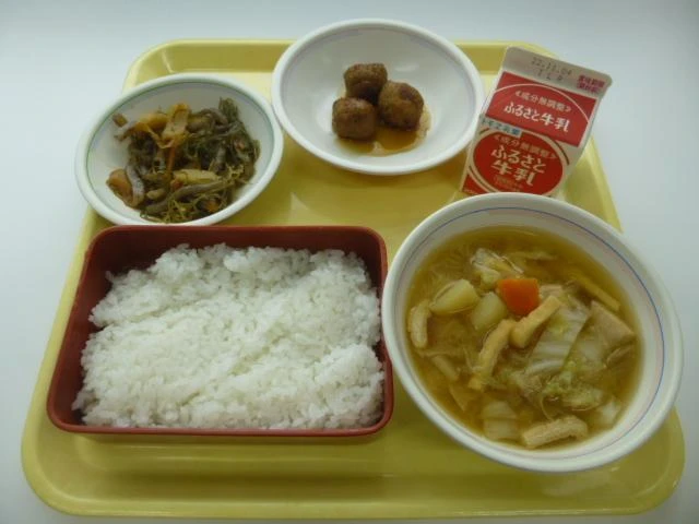 写真：10月25日（火曜）給食