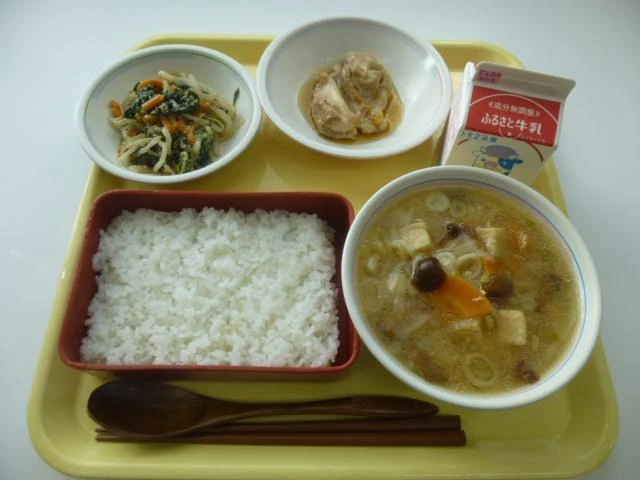 写真：10月27日（木曜）給食
