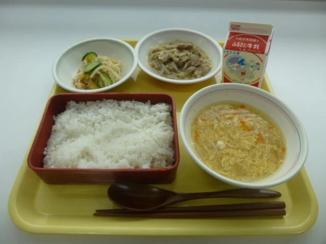 写真：5月16日（月曜）給食