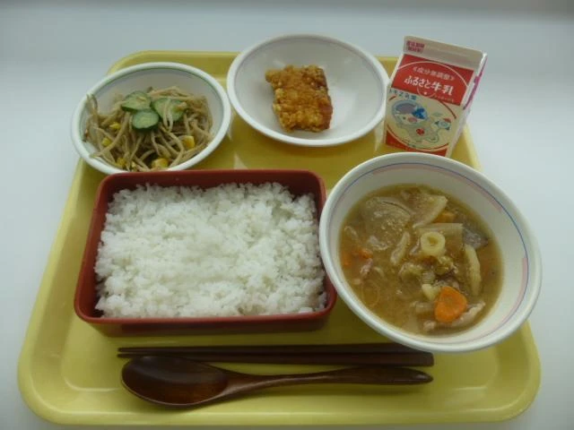 写真：5月17日（火曜）給食