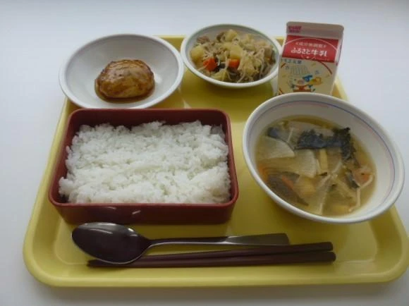 写真：4月19日（火曜）給食