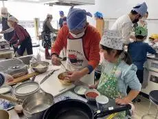 写真：インド料理教室の様子2