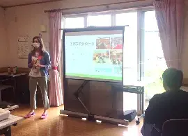 写真：自己紹介の様子