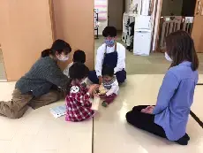 写真：ランタン作りの様子2