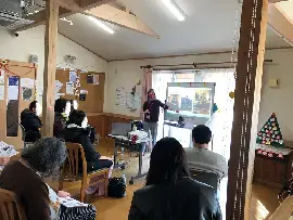 写真：ドイツのクリスマスクイズの様子