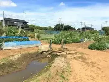 写真：農園の水道施設